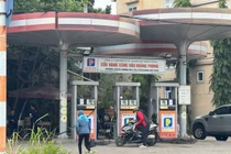 Công an vào cuộc vụ nghi bán xăng có nước tại cửa hàng xăng dầu Hoàng Phong ở Bắc Ninh