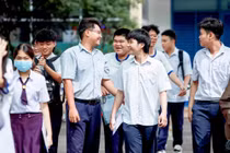 Dự báo điểm chuẩn đại học 2025 có thể giảm sâu