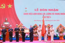 Tổng Bí thư dự Lễ đón nhận danh hiệu Anh hùng LLVTND của Quân chủng Hải quân