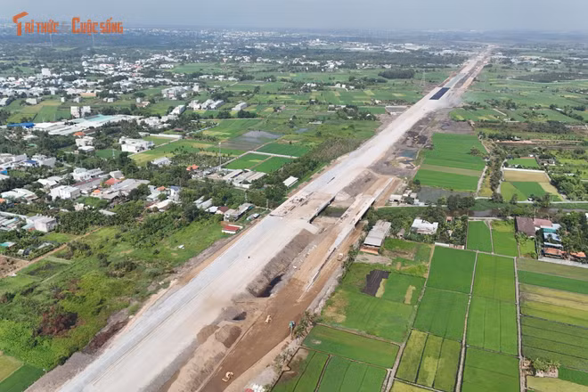 Dự án Vành đai 3 TP HCM đạt 76% tiến độ, hướng tới hoàn thành cuối 2026
