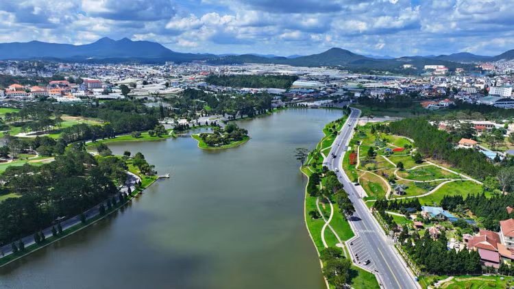 toan-canh-da-lat.jpg