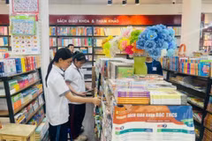 Bộ Giáo dục yêu cầu đảm bảo cung ứng sách giáo khoa năm học 2026-2027