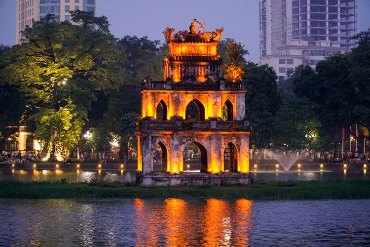 ve-tham-thap-rua-bieu-tuong-du-lich-tam-linh-giua-long-ha-noi-03-1640113393.jpg