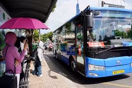 TP.HCM miễn vé xe buýt từ tháng 5: Làn riêng, kết nối tỉnh, vé điện tử