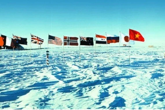 Chuyện chưa kể về nhà khoa học Việt đầu tiên cắm cờ Tổ quốc giữa Nam Cực