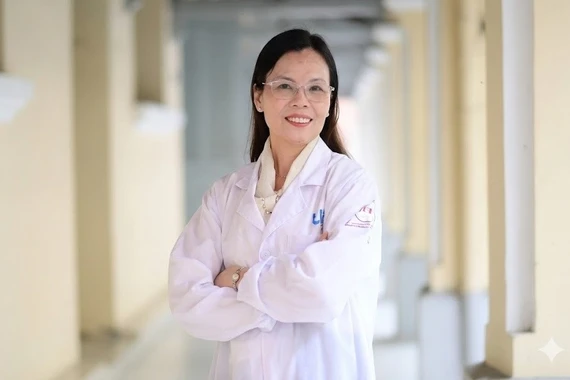 PGS.TS Phạm Kim Ngọc phát triển chip AI mô phỏng não người