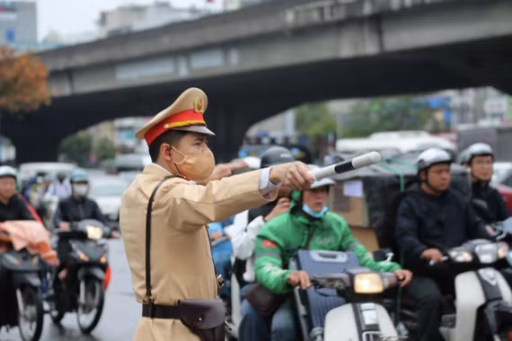 Hà Nội thí điểm cấm xe máy xăng tại 9 phường Vành đai 1 từ 1/7