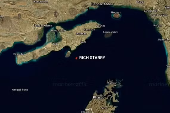 Mỹ triển khai 10.000 quân phong tỏa eo biển Hormuz chống Iran