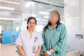 Ong đốt ở tay, người phụ nữ 42 tuổi sưng phù mặt, sốc phản vệ sau uống thuốc