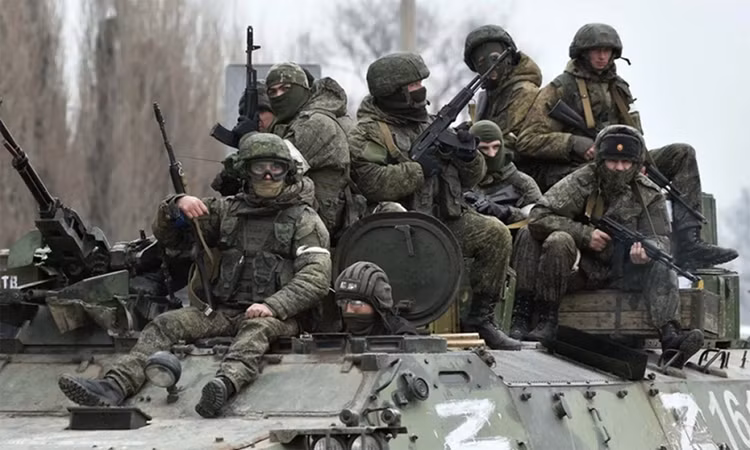 Binh sĩ Ukraine tháo chạy khỏi Kostiantynivka, Nga chạy đua với thời gian - Hình 2 Binh si Ukraine thao chay khoi Kostiantynivka, Nga chay dua voi thoi gian-Hinh-2