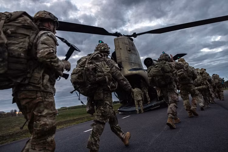 Binh sĩ Ukraine tháo chạy khỏi Kostiantynivka, Nga chạy đua với thời gian Binh si Ukraine thao chay khoi Kostiantynivka, Nga chay dua voi thoi gian