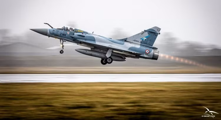 Ukraine nhận lô Mirage 2000 đầu tiên từ Pháp - Hình 12 Ukraine nhan lo Mirage 2000 dau tien tu Phap-Hinh-12