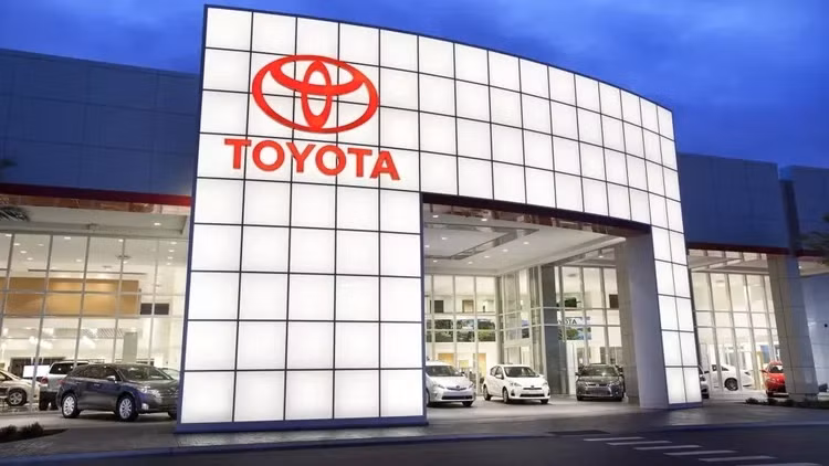 Toyota bị yêu cầu bồi thường hơn 1.400 tỷ đồng vì lừa dối khách hàng Toyota bi yeu cau boi thuong hon 1.400 ty dong vi lua doi khach hang