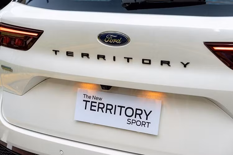 Chi tiết Ford Territory Sport 2024 từ 720 triệu đồng, chờ về Việt Nam - Hình 8 Chi tiet Ford Territory Sport 2024 tu 720 trieu dong, cho ve Viet Nam-Hinh-8