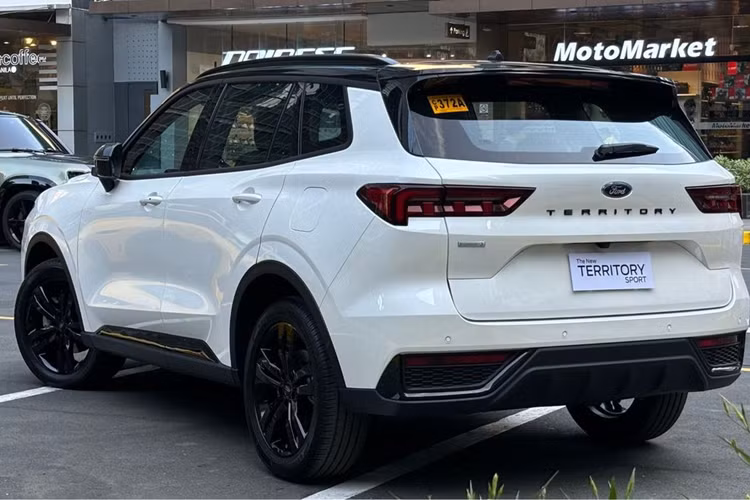 Chi tiết Ford Territory Sport 2024 từ 720 triệu đồng, chờ về Việt Nam - Hình 9 Chi tiet Ford Territory Sport 2024 tu 720 trieu dong, cho ve Viet Nam-Hinh-9