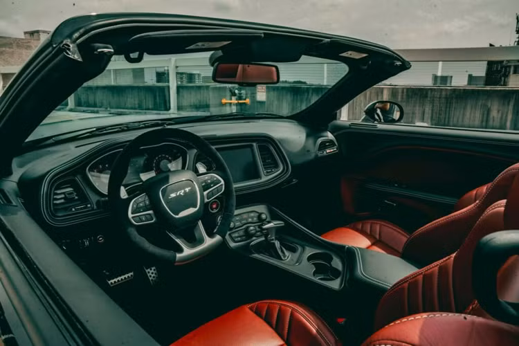 Chiêm ngưỡng chiếc Dodge Challenger SRT Demon 170 mui trần “cực độc” - Hình 5 Chiem nguong chiec Dodge Challenger SRT Demon 170 mui tran “cuc doc”-Hinh-5