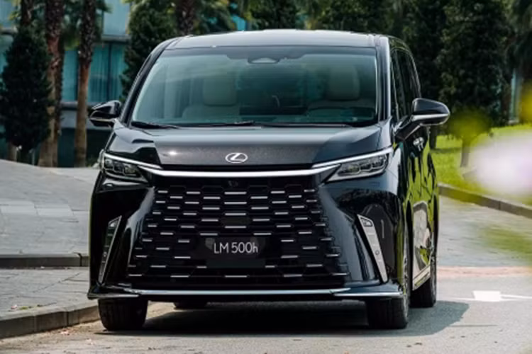 “Chuyen co mat dat” Lexus LM 2024 ra mat ban 6 cho gia re-Hinh-9