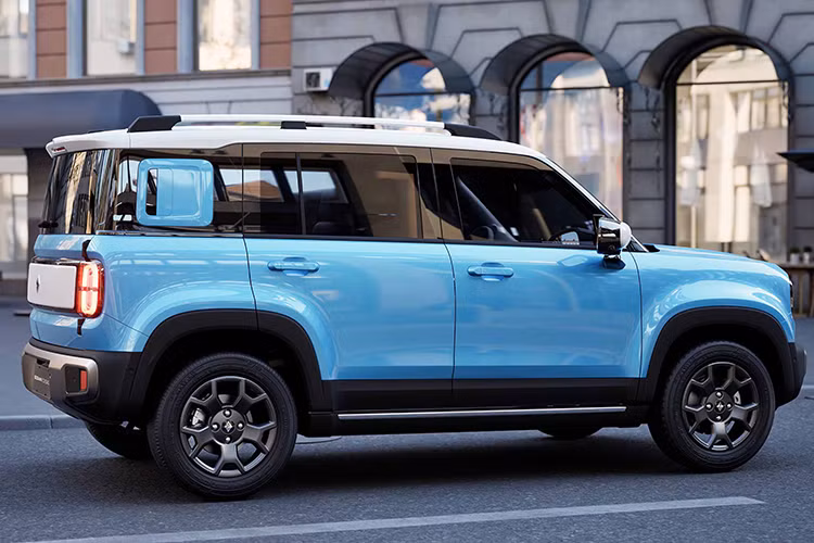 "Soi" Baojun Yep Plus 2024 từ 306 triệu đồng liệu có về Việt Nam? - Hình 15 Có thông báo chính thức rằng Baojun Yep Plus 2024 sẽ được trang bị hệ thống hỗ trợ điều hướng bộ nhớ thành phố không cần bản đồ được sản xuất hàng loạt, điều hướng tốc độ cao, AEB và bãi đậu xe thông minh toàn kịch bản, dễ sử dụng trên toàn quốc, ngay khi nó được tung ra và sẽ được kích hoạt ngay khi được giao.