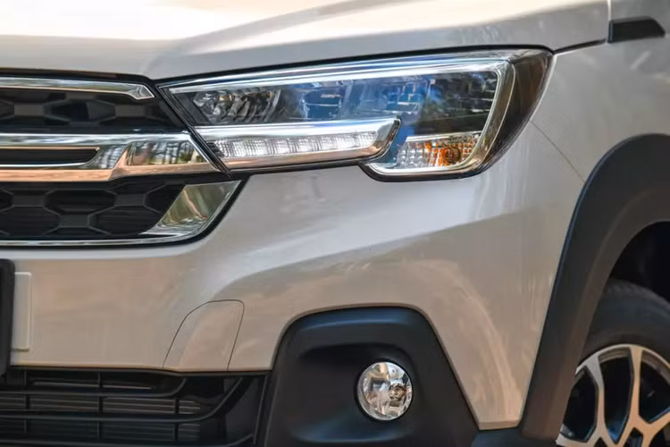 Suzuki XL7 Hybrid 2024 gia re, 