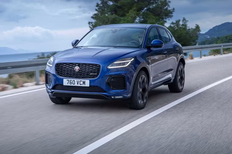 Jaguar bỏ hết xe xăng, chuyển qua làm xe điện từ tháng 6/2024 - Hình 11 Jaguar bo het xe xang, chuyen qua lam xe dien tu thang 6/2024-Hinh-11