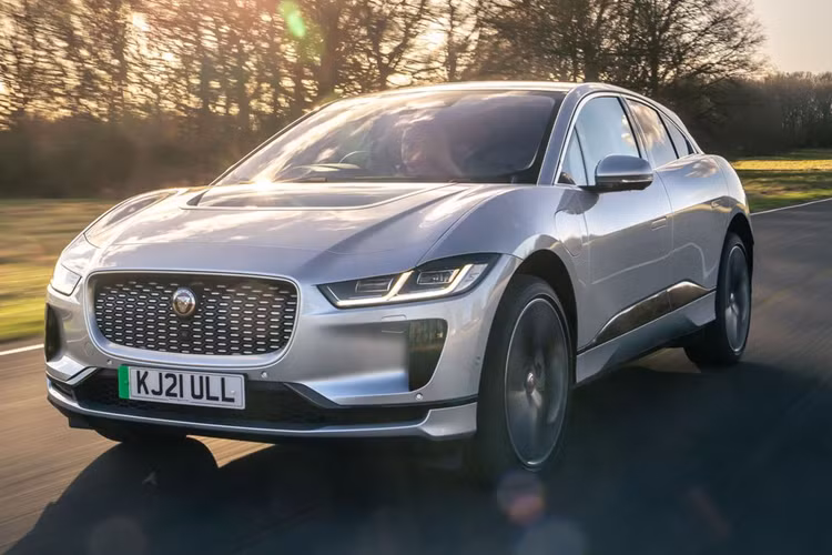 Jaguar bỏ hết xe xăng, chuyển qua làm xe điện từ tháng 6/2024 - Hình 10 Jaguar bo het xe xang, chuyen qua lam xe dien tu thang 6/2024-Hinh-10