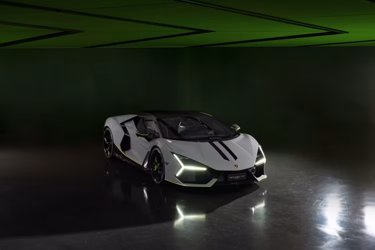 Chiêm ngưỡng chiếc Lamborghini Revuelto Ad Personam “độc nhất vô nhị" Chiem nguong chiec Lamborghini Revuelto Ad Personam “doc nhat vo nhi