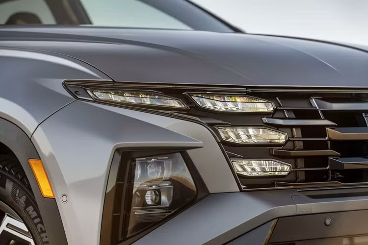 Hyundai Tucson 2025 nâng cấp mạnh tay với động cơ hybrid sạc điện - Hình 6 Hyundai Tucson 2025 nang cap manh tay voi dong co hybrid sac dien-Hinh-6