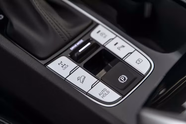 Hyundai Tucson 2025 nâng cấp mạnh tay với động cơ hybrid sạc điện - Hình 12 Hyundai Tucson 2025 nang cap manh tay voi dong co hybrid sac dien-Hinh-12