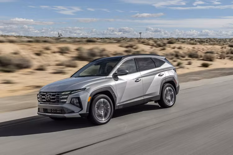 Hyundai Tucson 2025 nâng cấp mạnh tay với động cơ hybrid sạc điện - Hình 4 Hyundai Tucson 2025 nang cap manh tay voi dong co hybrid sac dien-Hinh-4