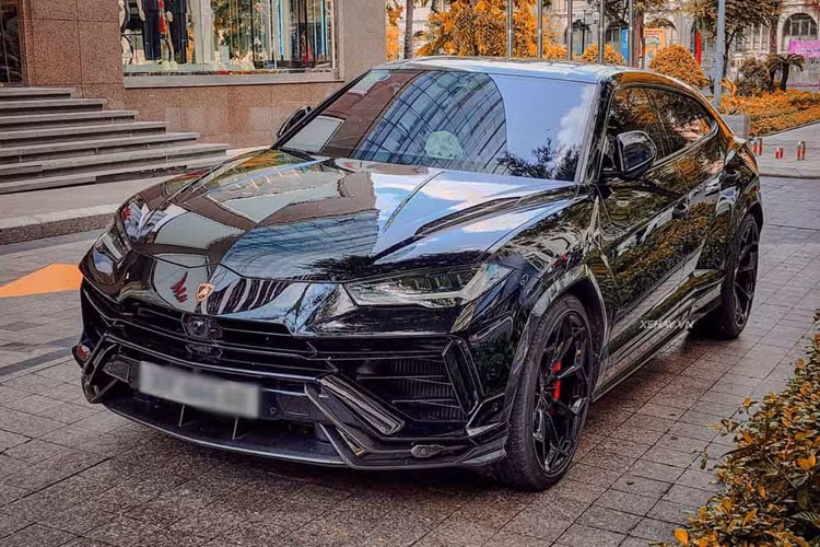 Tom gon Lamborghini Urus Performante 