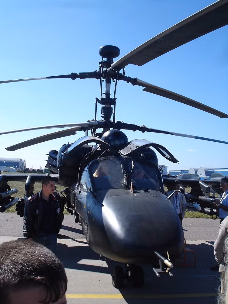 Ka-52: "Quái thú" khiến bộ binh Ukraine ăn không ngon, ngủ không yên - Hình 2 Ka-52: