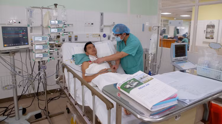 Hành trình ghép tim từ người chết não ở HN cứu bệnh nhân tại Quảng Nam - Hình 7 Hanh trinh ghep tim tu nguoi chet nao o HN cuu benh nhan tai Quang Nam-Hinh-7