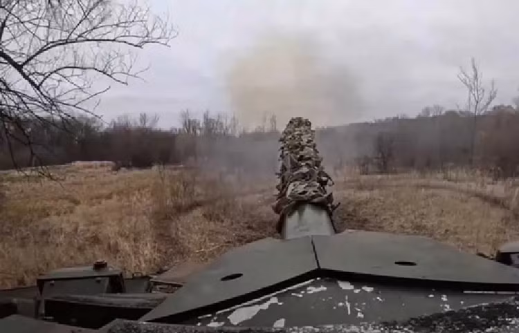 Quân Ukraine mất khả năng phản công, phòng tuyến Pokrovsk sắp sụp đổ - Hình 13 Quan Ukraine mat kha nang phan cong, phong tuyen Pokrovsk sap sup do-Hinh-13