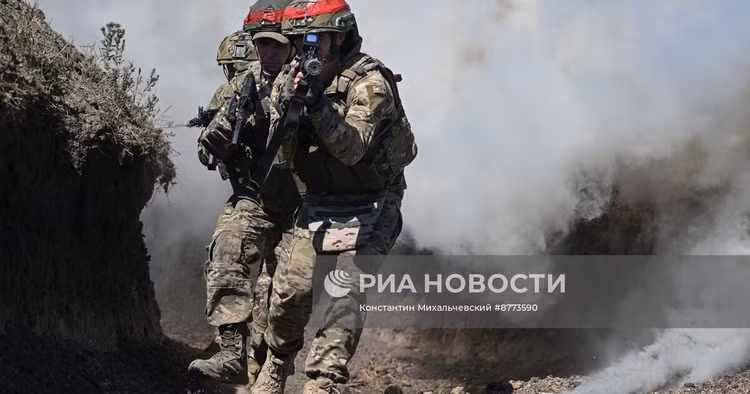 Nga đè bẹp quân Ukraine ở Chasov Yar, Ukraine mất thế chủ động - Hình 5 Nga de bep quan Ukraine o Chasov Yar, Ukraine mat the chu dong-Hinh-5
