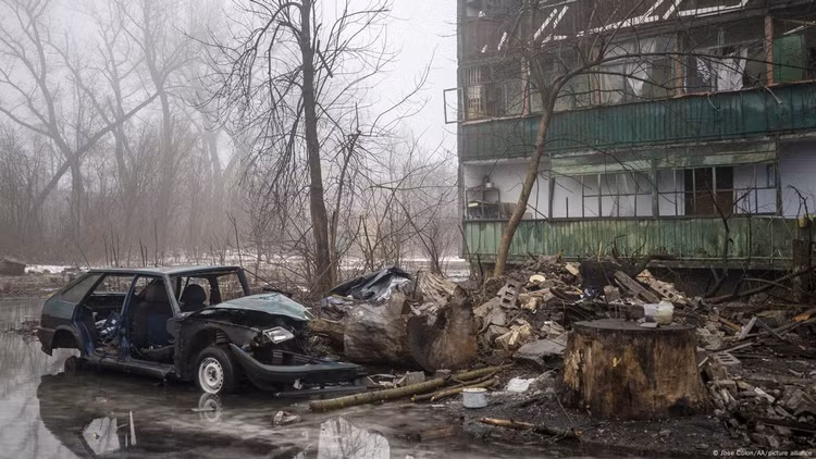 Nga đè bẹp quân Ukraine ở Chasov Yar, Ukraine mất thế chủ động - Hình 11 Nga de bep quan Ukraine o Chasov Yar, Ukraine mat the chu dong-Hinh-11