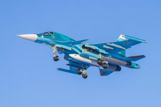 Su-34 phóng tên lửa Kinzhal, Ukraine đối mặt nguy cơ chưa từng có - Hình 17 Su-34 phong ten lua Kinzhal, Ukraine doi mat nguy co chua tung co-Hinh-17