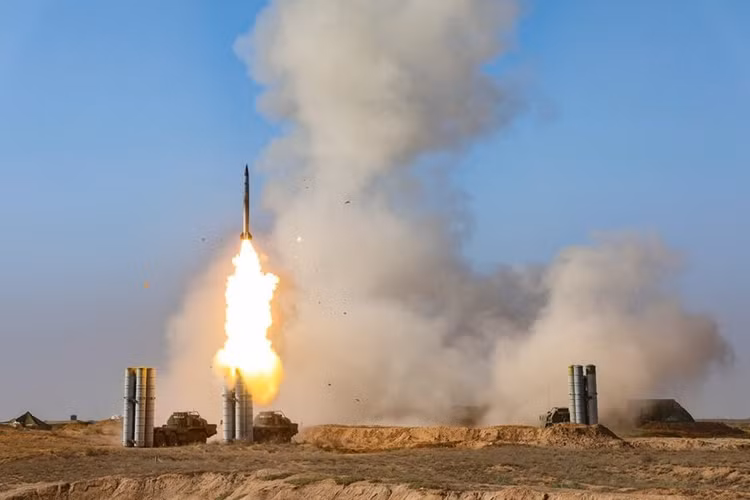 Ten lua phong khong Nga giup bao ve Iran truoc Israel-Hinh-9
