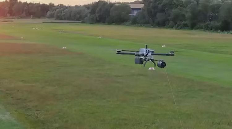 Lính Ukraine sợ hãi trước các loại UAV FPV của Nga - Hình 15 Linh Ukraine so hai truoc cac loai UAV FPV cua Nga-Hinh-15