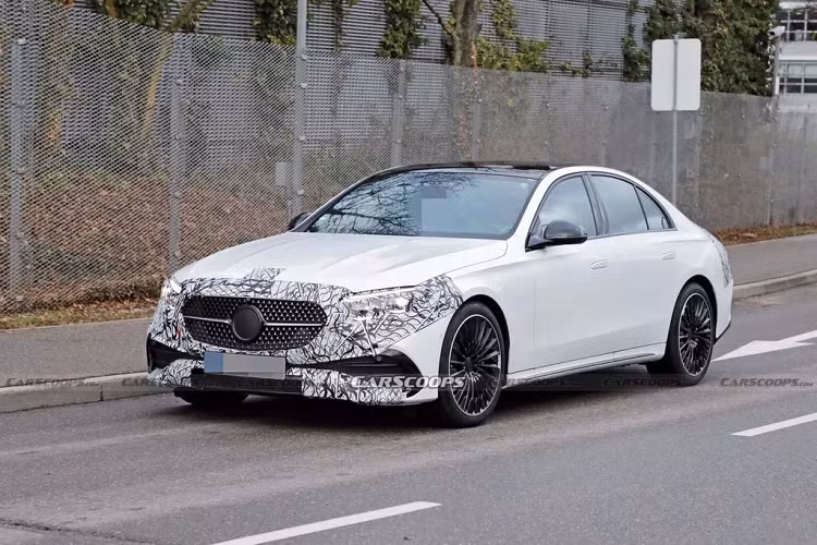 Mercedes-Benz E-Class 2024 ruc rich ra mat ngay trong thang nay-Hinh-4