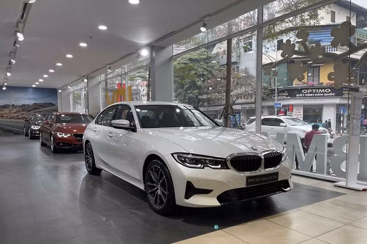 BMW giảm tới 470 triệu đồng cho hàng loạt xe sang tại Việt Nam - Hình 2 BMW giam toi 470 trieu dong cho hang loat xe sang tai Viet Nam-Hinh-2