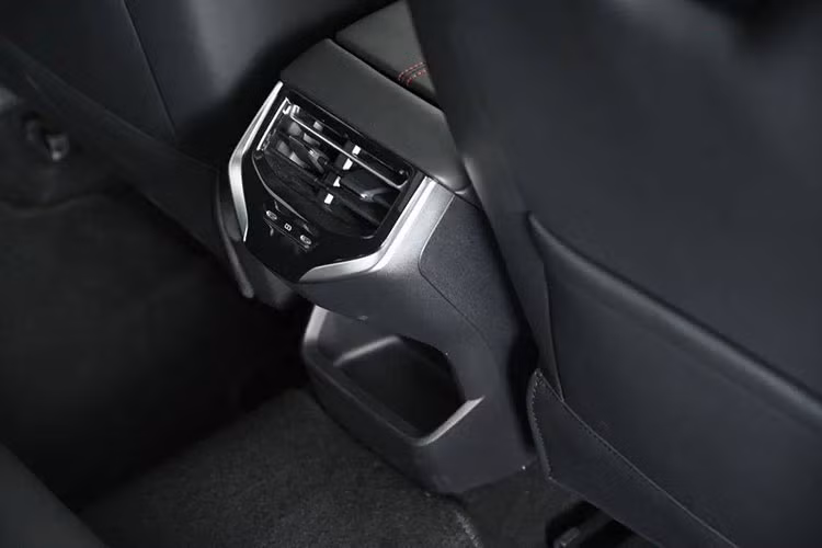 MG7 2023 từ 750 triệu "rục rịch" về Việt Nam - Kia K5 dè chừng - Hình 9 MG7 2023 tu 750 trieu