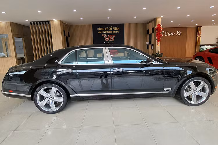 Bentley Mulsanne Le Mans Edition độc nhất Việt Nam rao bán 11 tỷ đồng - Hình 15 Bentley Mulsanne Le Mans Edition doc nhat Viet Nam rao ban 11 ty dong-Hinh-15