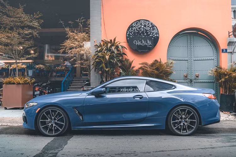 BMW 840i Coupe gần 8 tỷ đầu tiên về Việt Nam sở hữu màu sơn độc - Hình 3 BMW 840i Coupe gan 8 ty dau tien ve Viet Nam so huu mau son doc-Hinh-3
