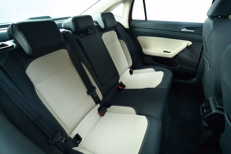 Cận cảnh Volkswagen Virtus 2023 tại Việt Nam, cao nhất hơn 1 tỷ đồng - Hình 7 Can canh Volkswagen Virtus 2023 tai Viet Nam, cao nhat hon 1 ty dong-Hinh-7