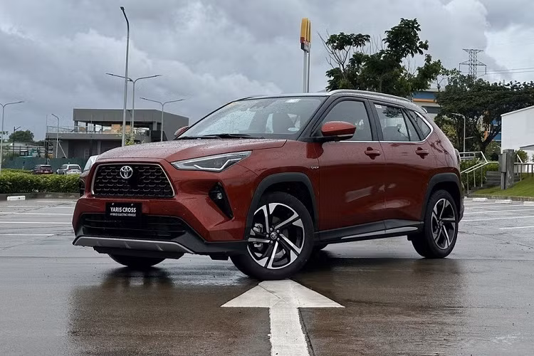 Toyota Yaris Cross 2023 tu 740 trieu dong lan banh tai Viet Nam-Hinh-8