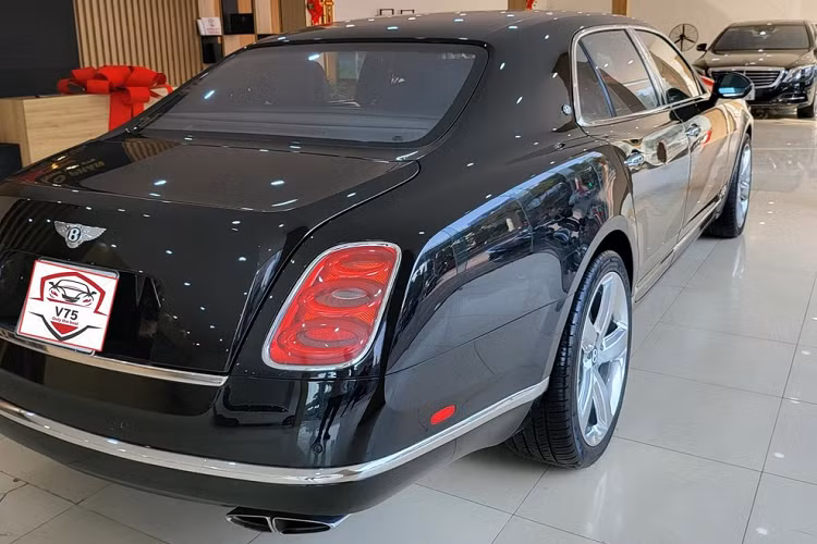 Bentley Mulsanne Le Mans Edition độc nhất Việt Nam rao bán 11 tỷ đồng - Hình 16 Bentley Mulsanne Le Mans Edition doc nhat Viet Nam rao ban 11 ty dong-Hinh-16