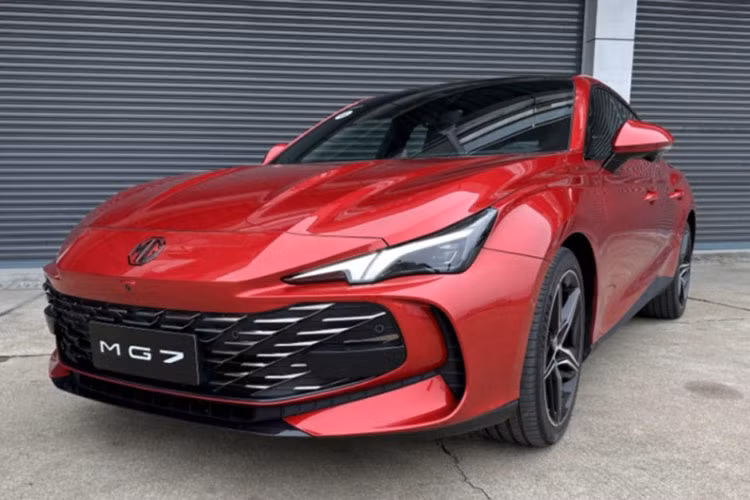 MG7 2023 từ 750 triệu "rục rịch" về Việt Nam - Kia K5 dè chừng MG7 2023 tu 750 trieu