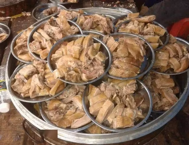 Mời tiệc nhưng cả làng không đến, nguyên nhân ai cũng đồng tình - Hình 11 Moi tiec nhung ca lang khong den, nguyen nhan ai cung dong tinh-Hinh-11
