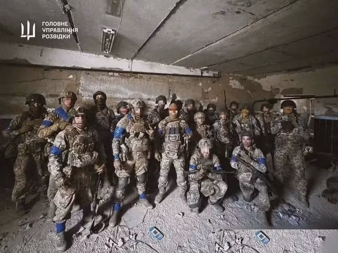 Không chịu nổi bom của Nga, quân Ukraine phải rút khỏi Volchansk Khong chiu noi bom cua Nga, quan Ukraine phai rut khoi Volchansk