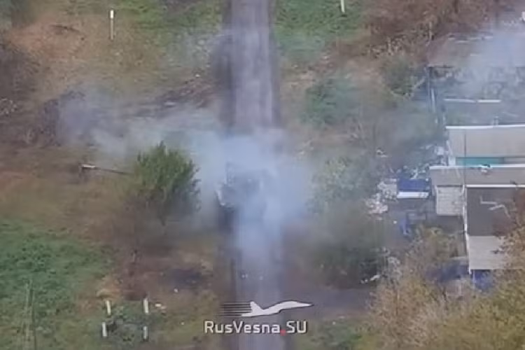 1.800 quân Ukraine bị bao vây, Nga hoãn thời hạn tái chiếm Kursk - Hình 3 1.800 quan Ukraine bi bao vay, Nga hoan thoi han tai chiem Kursk-Hinh-3